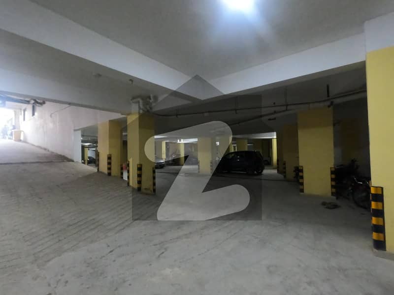 یونیورسٹی روڈ کراچی میں 2 کمروں کا 3 مرلہ فلیٹ 78.0 لاکھ میں برائے فروخت۔