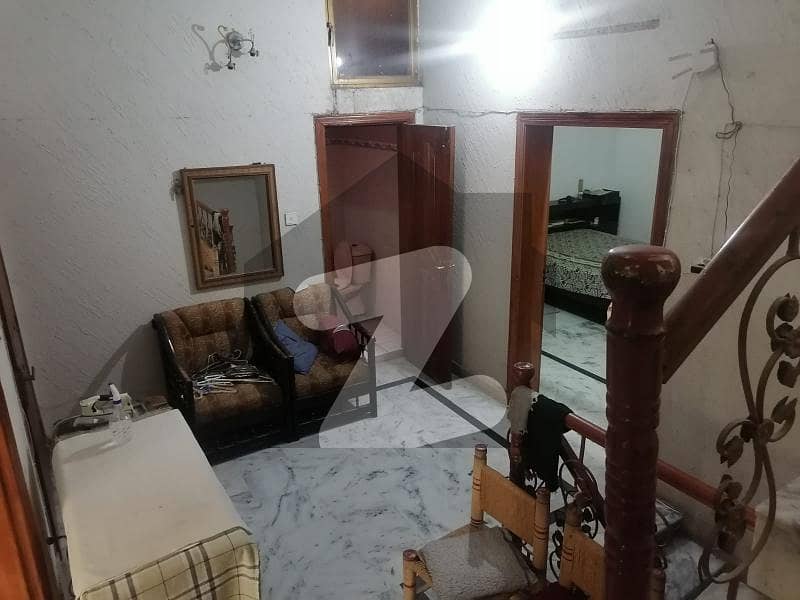 پشاور روڈ راولپنڈی میں 4 کمروں کا 4 مرلہ مکان 1.95 کروڑ میں برائے فروخت۔