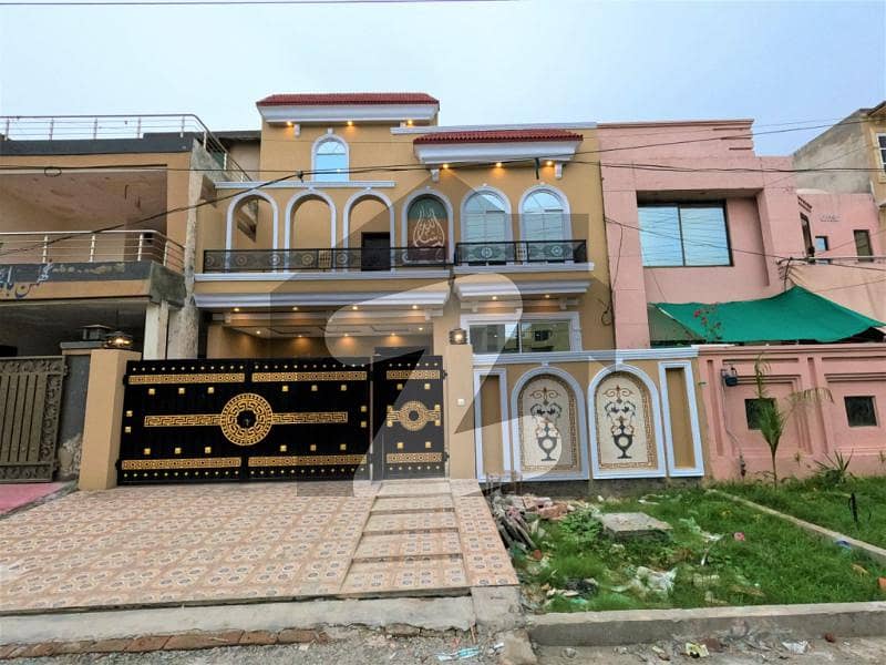 8 Marla House Is Available For Sale In Audit & Accounts Housing Society Phase 1 Block B Lahore
