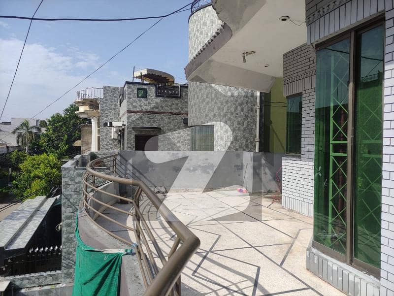 علامہ اقبال ٹاؤن ۔ کامران بلاک علامہ اقبال ٹاؤن,لاہور میں 4 کمروں کا 10 مرلہ مکان 4.1 کروڑ میں برائے فروخت۔