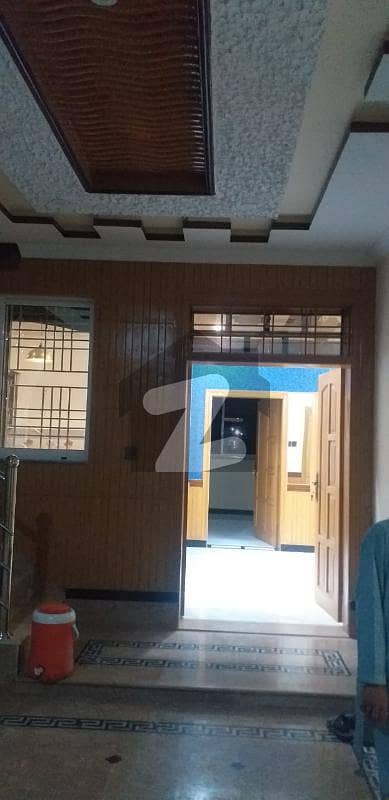 غوری ٹاؤن فیز 5بی غوری ٹاؤن,اسلام آباد میں 5 کمروں کا 6 مرلہ مکان 2.15 کروڑ میں برائے فروخت۔