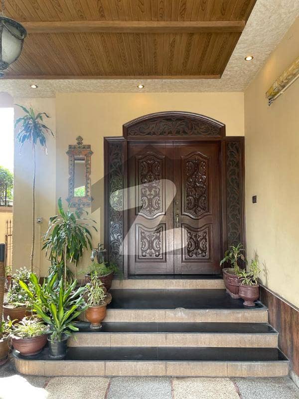 Canal View Housing Society 25 Marla Corner House Available For Sale