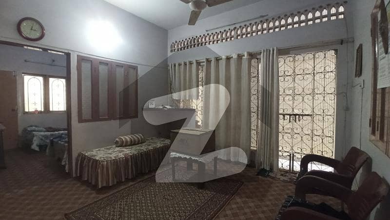 نارتھ ناظم آباد ۔ بلاک ٹی نارتھ ناظم آباد,کراچی میں 5 کمروں کا 8 مرلہ مکان 3.0 کروڑ میں برائے فروخت۔