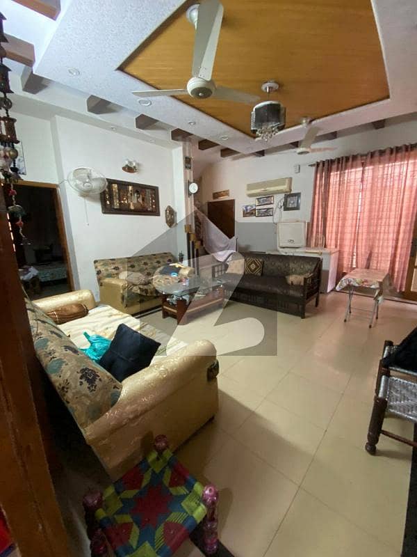10-marla-almost-brand-new-60-feet-road-for-sale-allama-iqbal-town