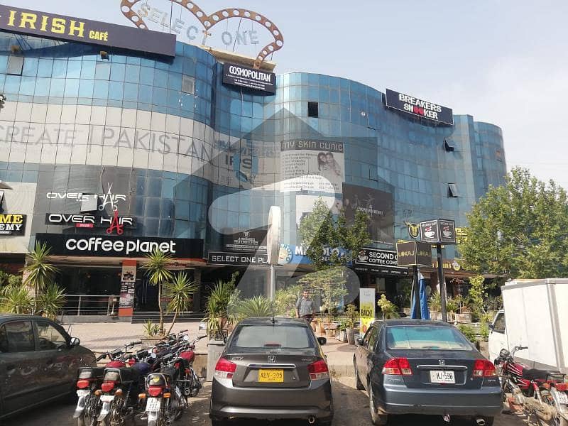Spacious Rented Office Above Gloria Jeans Cafe In F-11 Markaz For Sale