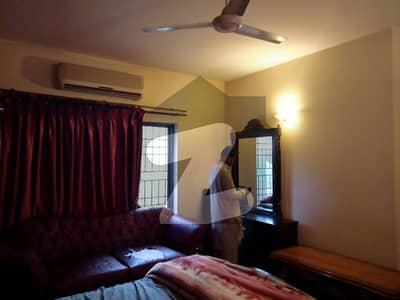 CANTT,10 MARLA HOUSE FOR RENT GULBERG GARDEN TOWN MODEL TOWN SHADMAN GOR LAHORE