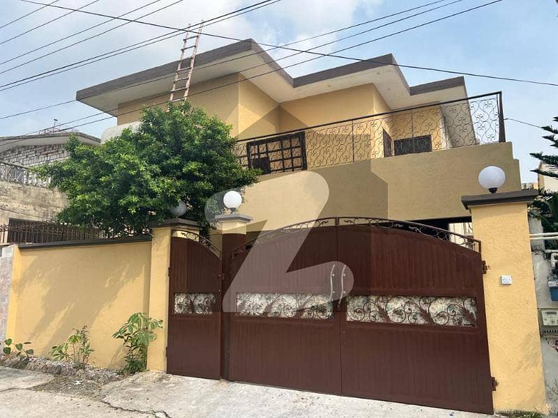 6.5 Marla double storey House for sale in lalazar ideal location