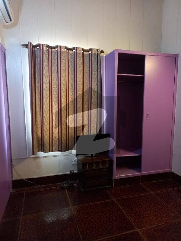Furnished Bed Room on Rent in Main Cantt