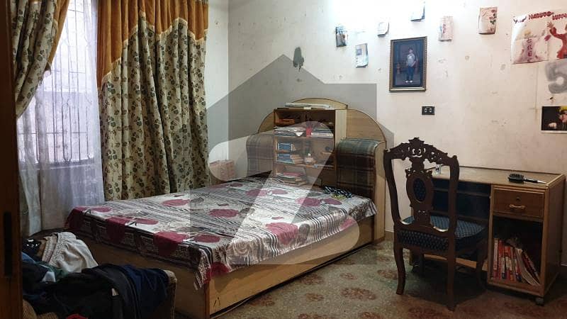اویسیہ ہاؤسنگ سوسائٹی لاہور میں 3 کمروں کا 1 کنال مکان 3.9 کروڑ میں برائے فروخت۔