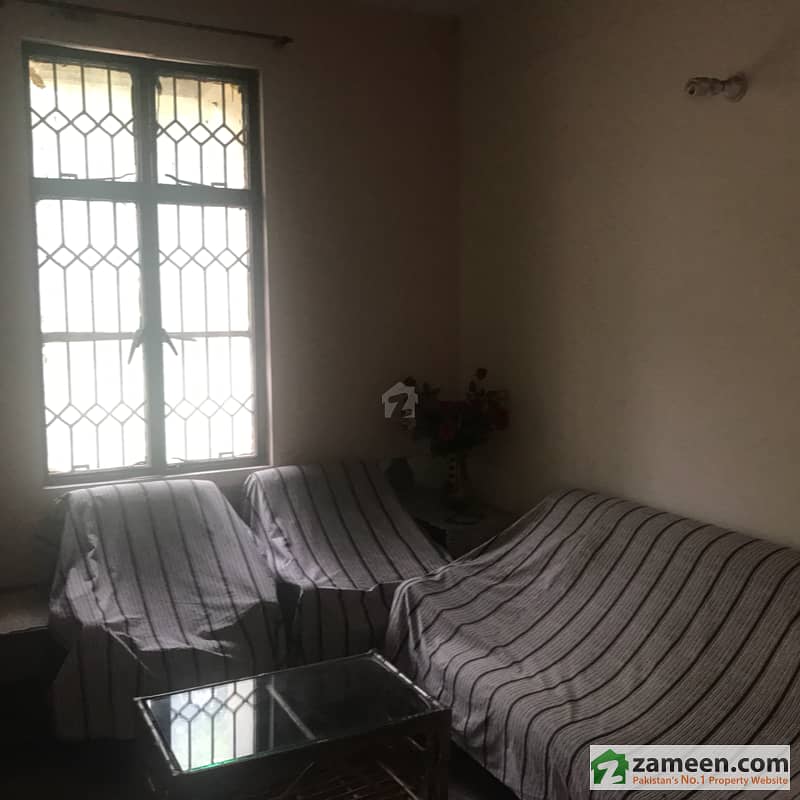 Flat For Sale In State Bank Colony
