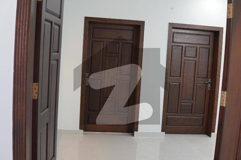 ٹاپ سٹی 1 - بلاک ڈی ٹاپ سٹی 1,اسلام آباد میں 5 کمروں کا 10 مرلہ مکان 1.25 لاکھ میں کرایہ پر دستیاب ہے۔