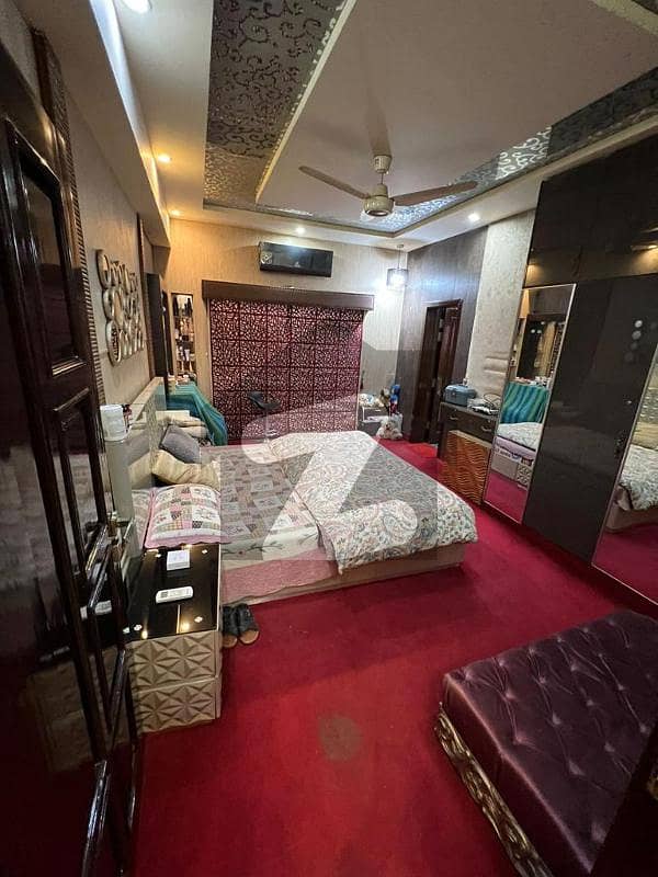 ڈی ایچ اے فیز 6 ڈیفنس (ڈی ایچ اے),لاہور میں 5 کمروں کا 1 کنال مکان 5.5 لاکھ میں کرایہ پر دستیاب ہے۔