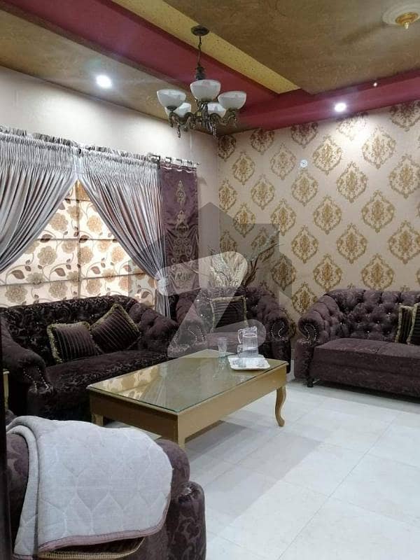 ریاض الجنہ فیصل آباد میں 4 کمروں کا 9 مرلہ مکان 4.25 کروڑ میں برائے فروخت۔