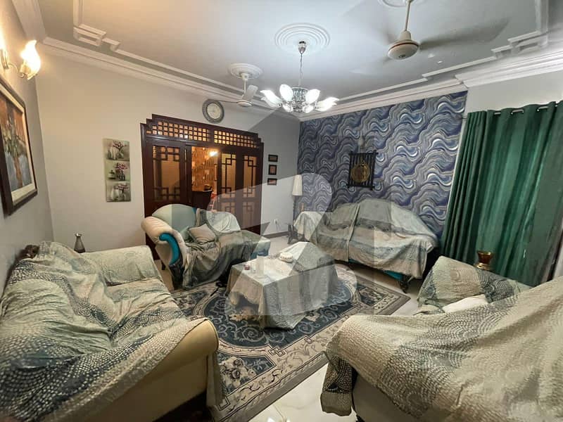 ڈی ایچ اے فیز 7 ڈی ایچ اے,کراچی میں 4 کمروں کا 18 مرلہ مکان 8.0 کروڑ میں برائے فروخت۔