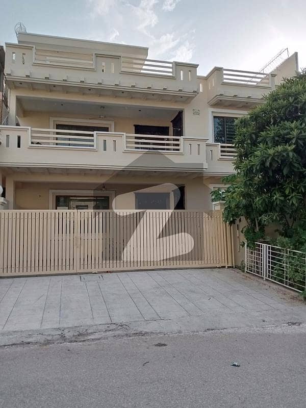 40x80 New House with all Facilities for Rent in G-13 40x80 New House with all Facilities for Rent in G-13