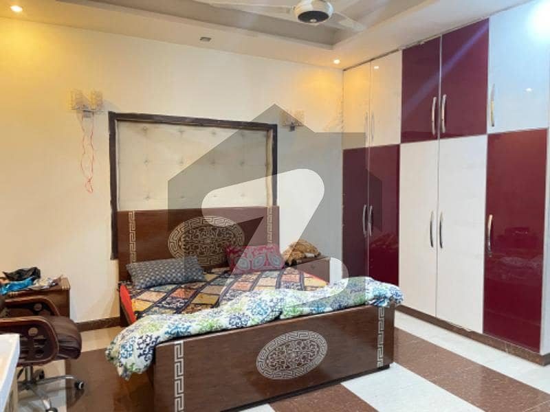 ائیر لائن ہاؤسنگ سوسائٹی لاہور میں 5 کمروں کا 1 کنال مکان 7.0 کروڑ میں برائے فروخت۔