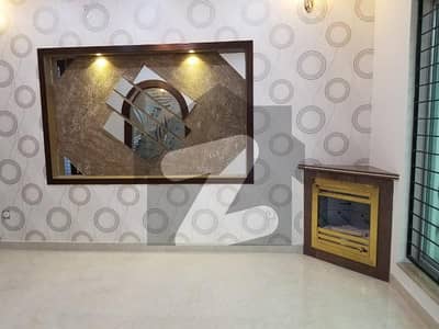10 Marla Brand New Luxury Upper Portion Lower Lock Available For Rent In Bahria Town Lahore