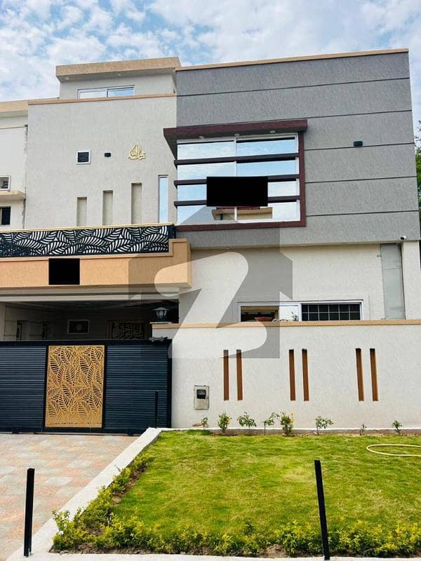 Spacious 5.5 Marla Beautiful House For Sale Bahria Town Phase 8 Spacious 5.5 Marla Beautiful House For Sale Bahria Town Phase 8
