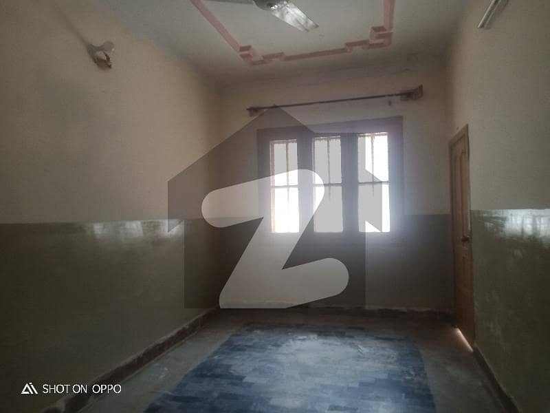 حیات آباد فیز 6 - ایف9 حیات آباد فیز 6,حیات آباد,پشاور میں 3 کمروں کا 5 مرلہ زیریں پورشن 35.0 ہزار میں کرایہ پر دستیاب ہے۔