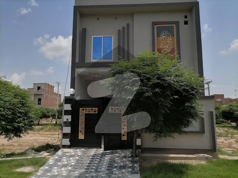 Ideally Located House Of 3.5 Marla Is Available For sale In Faisalabad