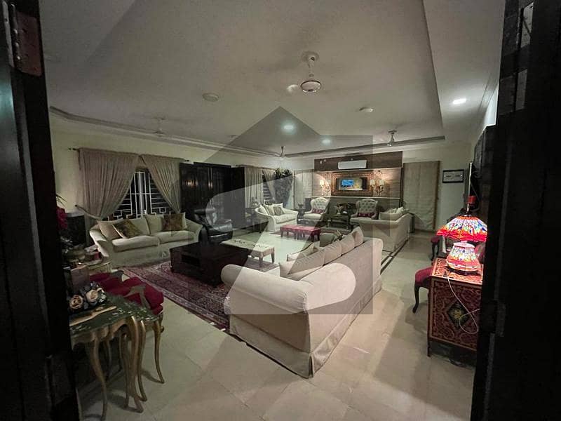 Luxury House with Guest Annexe for Sale in Bahria Town Phase 2 Bahria