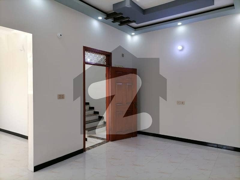 Ideal Prime Location 50 Square Yards Upper Portion Available In Qasimabad, Karachi