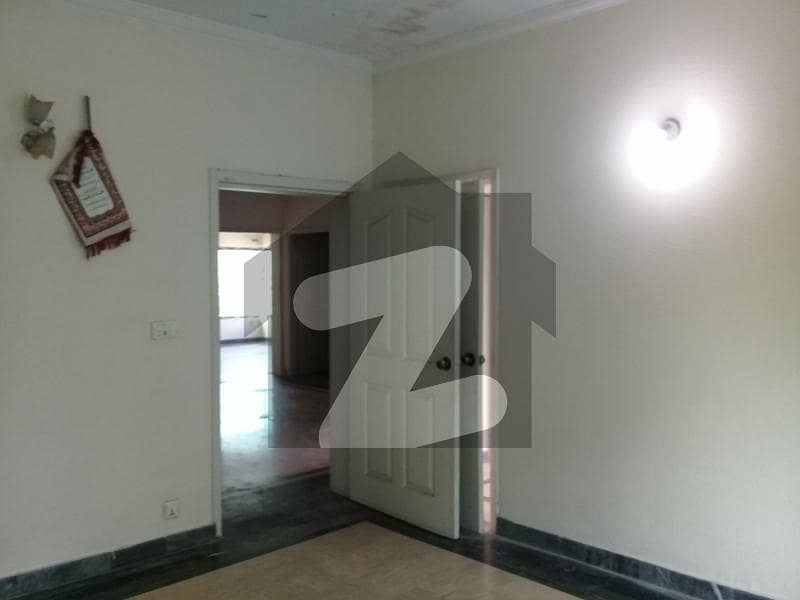 2 KANAL COMMERCIAL USE HOUSE FOR RENT SHADMAN NEAR CANAL ROADLAHORE