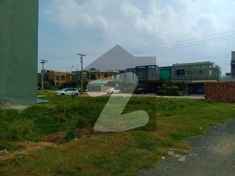 4 Marla Commercial Plot Available For Sale On Hot Prime Location In Block-B Of Statelife Housing Society