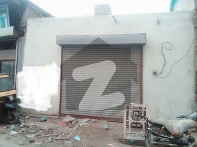 اولڈ حاجی کیمپ صدر ٹاؤن,کراچی میں 4 مرلہ دکان 2.5 لاکھ میں کرایہ پر دستیاب ہے۔
