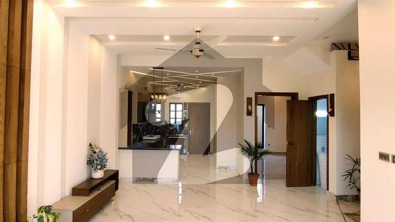 10 Marla Residential House for Sale in Bahria Town