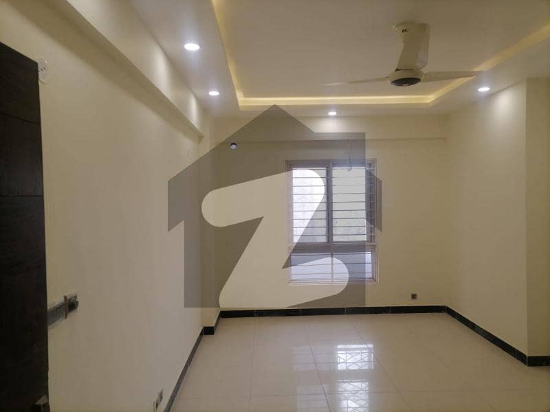 Prime Location Flat 2000 Square Feet For rent In Frere Town