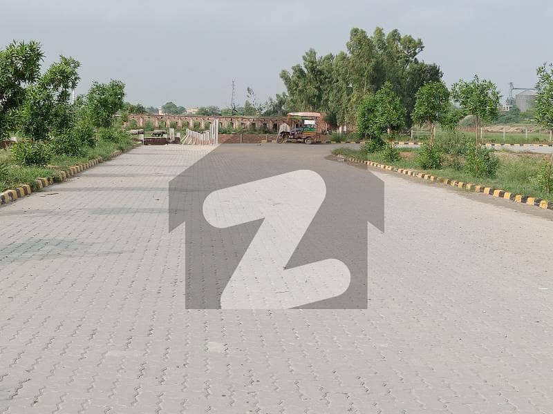 سندر لاہور میں 1 کنال صنعتی زمین 85.0 لاکھ میں برائے فروخت۔