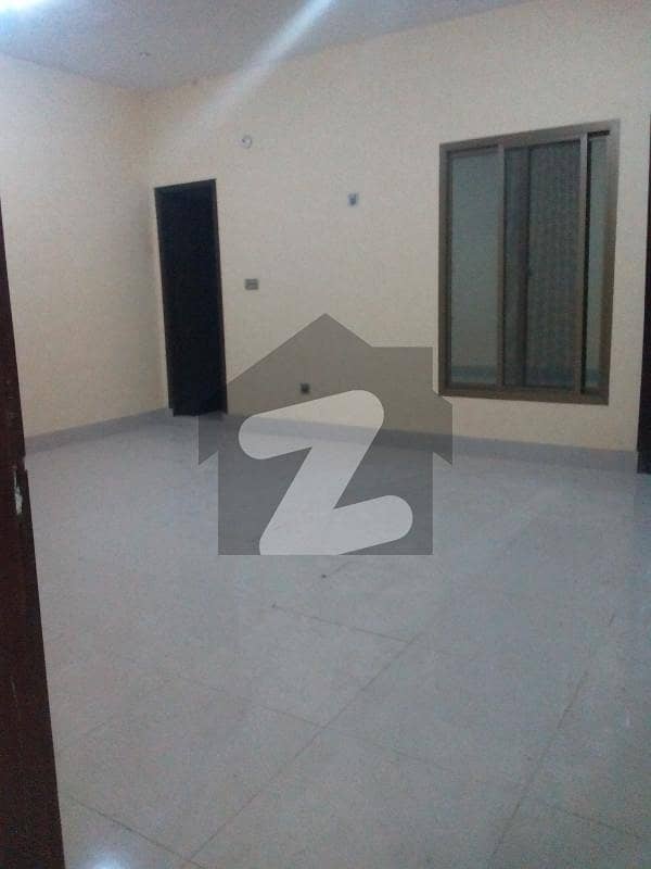 240 Sq Yards 6 Bedrooms Ground plus One House In Gulshan Block 5 For