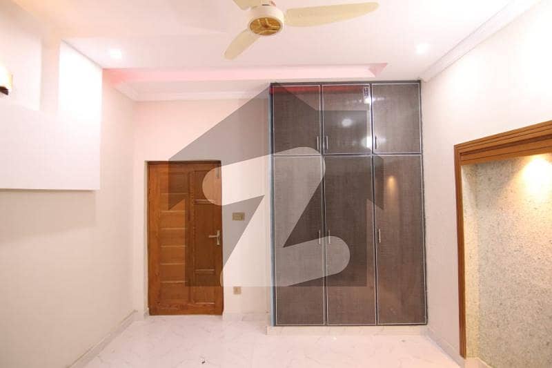 ائیرپورٹ ہاؤسنگ سوسائٹی راولپنڈی میں 3 کمروں کا 5 مرلہ مکان 1.5 کروڑ میں برائے فروخت۔