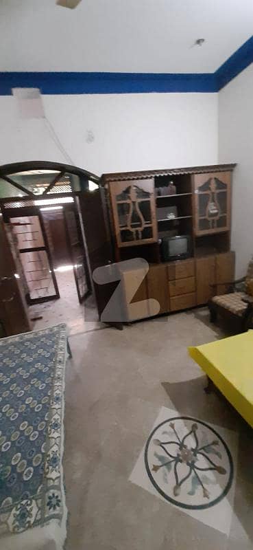 میاں میرالدین پارک لاہور میں 3 کمروں کا 3 مرلہ مکان 1.0 کروڑ میں برائے فروخت۔