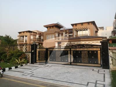 2 Kanal Spenish Fully Furnished House Available For Sale Main Blvd Near Park