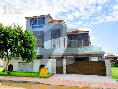 Low Price 6 Bed Double Unit House In Bahria Overseas Near To Park