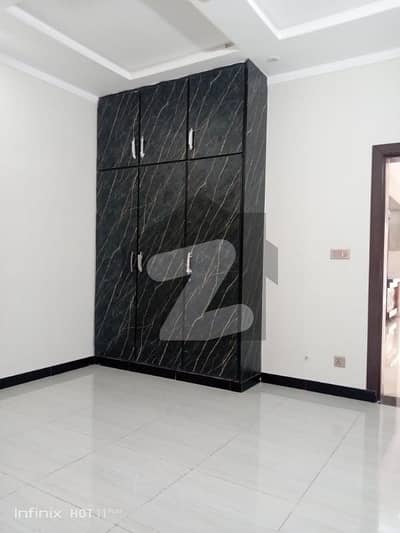 سوان گارڈن ۔ بلاک اے سوان گارڈن,اسلام آباد میں 6 کمروں کا 12 مرلہ مکان 1.2 لاکھ میں کرایہ پر دستیاب ہے۔