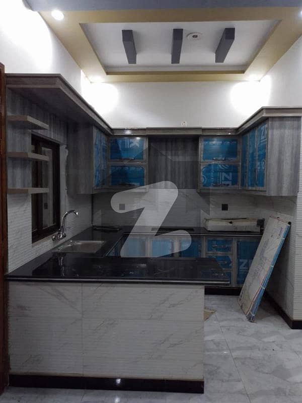 سینٹرل انفارمیشن کوآپریٹیو ہاؤسنگ سوسائٹی سکیم 33,کراچی میں 4 کمروں کا 5 مرلہ مکان 2.9 کروڑ میں برائے فروخت۔