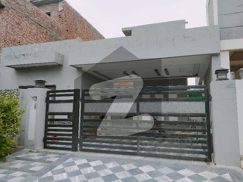 10 Marla Sprit Single Story House Available For Rent in Canal Garden Lahore with Gas