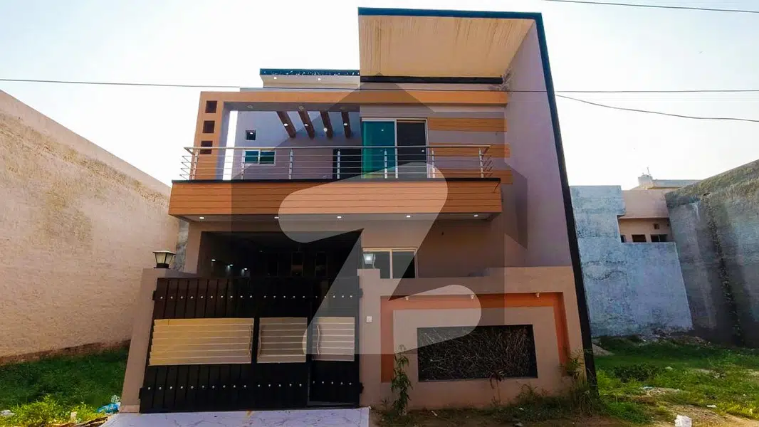 Reasonably Priced Prime Location 5 Marla House In SJ Garden, Lahore Is Available As Of Now