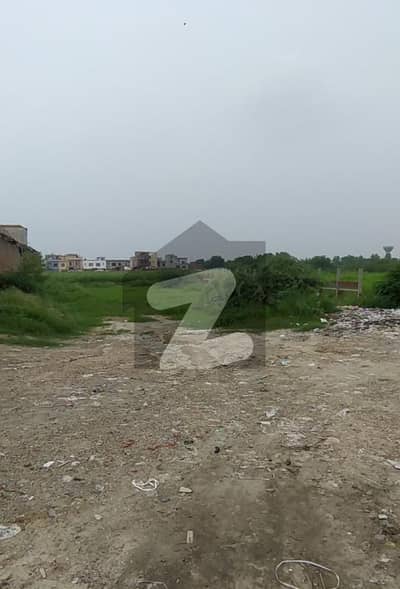 روہی نالہ روڈ لاہور میں 12 کنال صنعتی زمین 21.6 کروڑ میں برائے فروخت۔