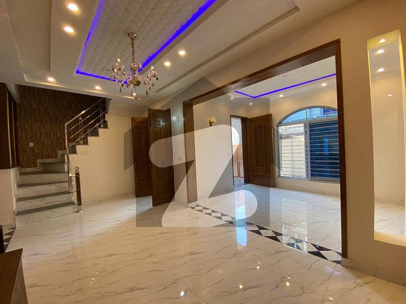 A Stunning House Is Up For Grabs In Ferozepur Road Ferozepur Road