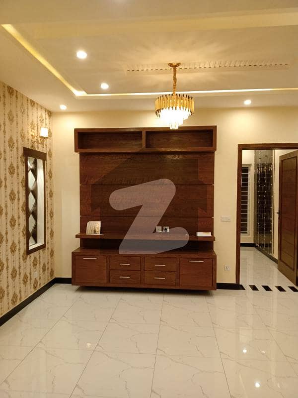10 Marla House Available For Rent Bahria Town Lahore Bahria Town Sector F, Bahria Town, Lahore