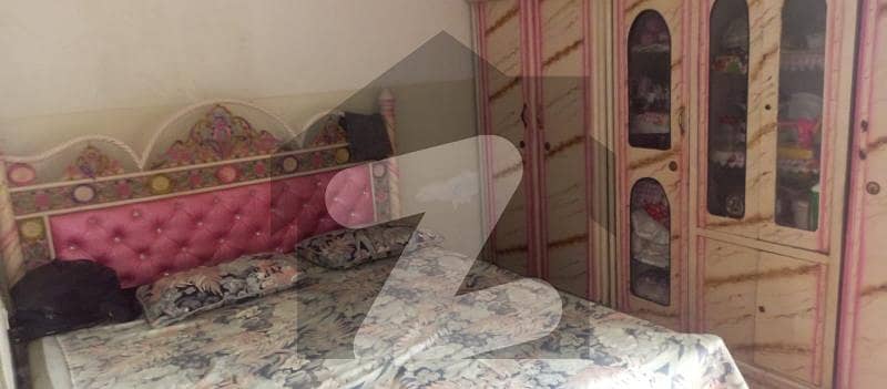 سُرجانی ٹاؤن - سیکٹر 4ڈی سُرجانی ٹاؤن,گداپ ٹاؤن,کراچی میں 2 کمروں کا 5 مرلہ مکان 75.0 لاکھ میں برائے فروخت۔