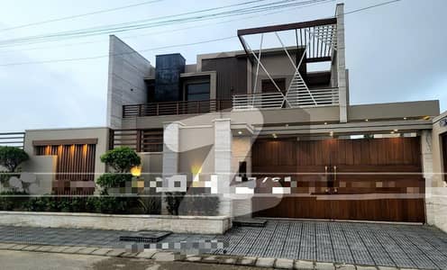 1000 Yards Modern Architecture Brand New Exclusive Villa Available For Sale