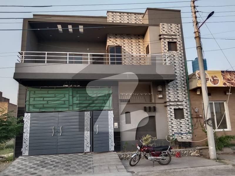خیابان گرین ستیانہ روڈ,فیصل آباد میں 4 کمروں کا 5 مرلہ مکان 1.3 کروڑ میں برائے فروخت۔