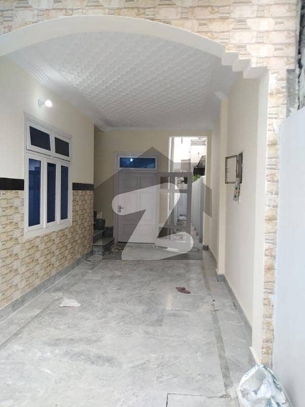 حیات آباد فیز 1 - ای3 حیات آباد فیز 1,حیات آباد,پشاور میں 7 کمروں کا 10 مرلہ مکان 95.0 ہزار میں کرایہ پر دستیاب ہے۔