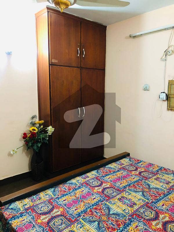 علامہ اقبال ٹاؤن ۔ کشمیر بلاک علامہ اقبال ٹاؤن,لاہور میں 4 کمروں کا 3 مرلہ مکان 1.6 کروڑ میں برائے فروخت۔