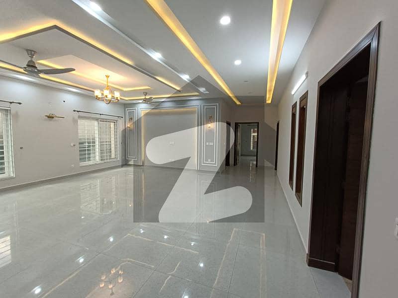 Brand New 1 kanal Beautiful Upper Portion Available For Rent In Bahria Town Rawalpindi